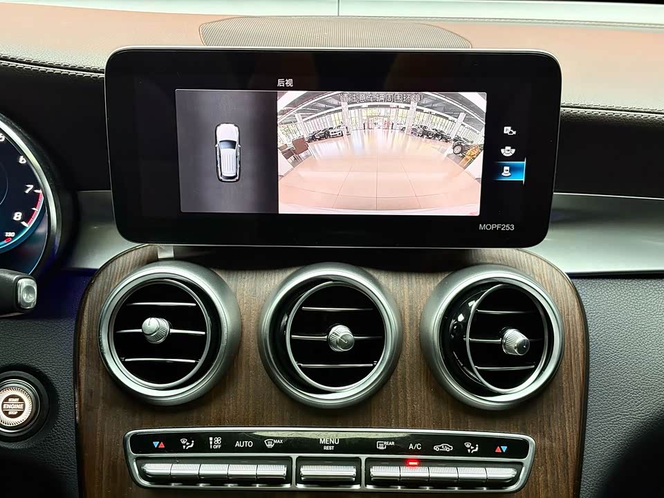 Mercedes-Benz GLC Mercedes-Benz GLC