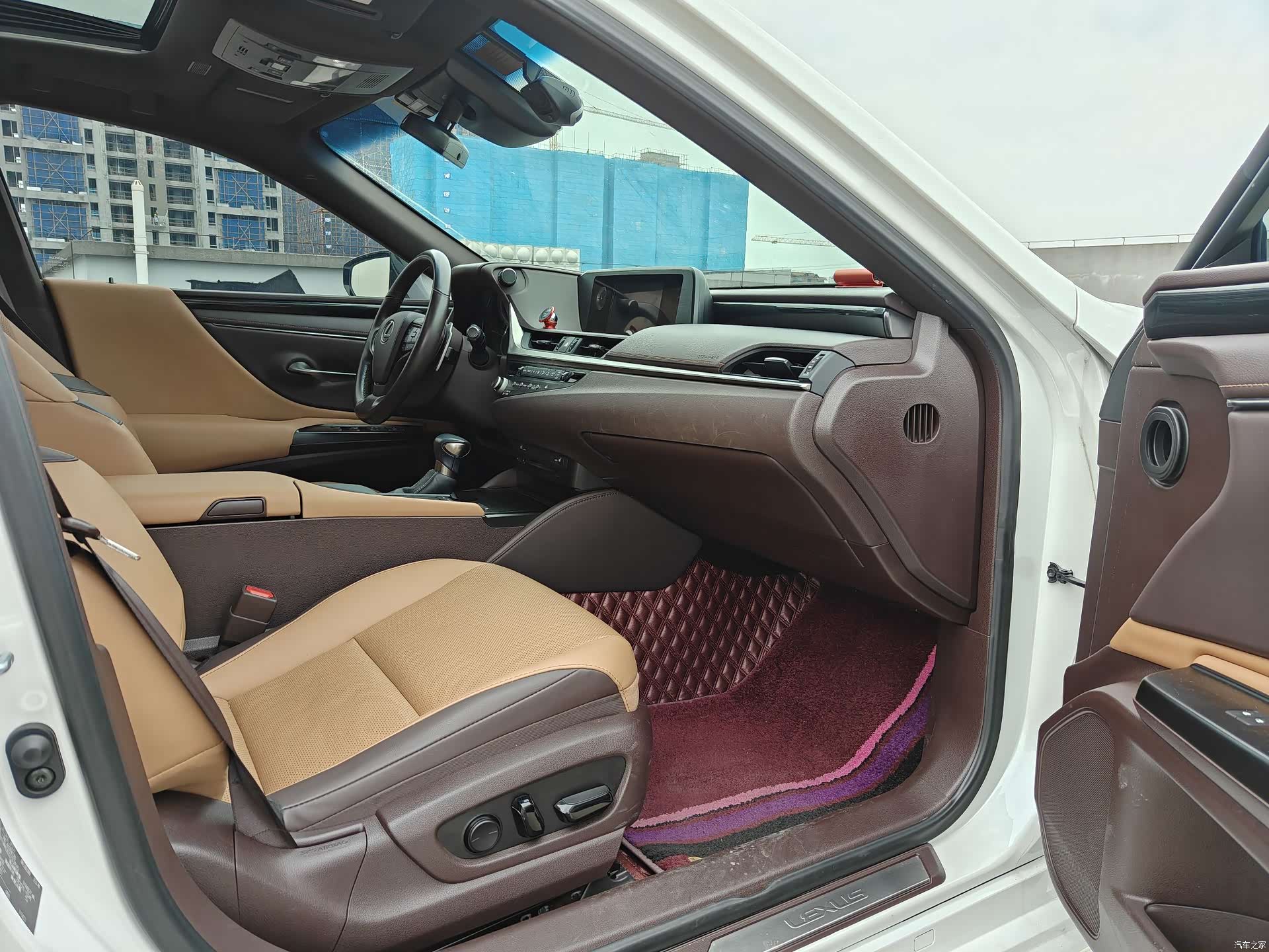 Lexus ES, 2021 9