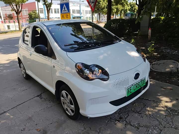 BYD e2 2019 biao zhun xu hang ban yue · biao zhun xing