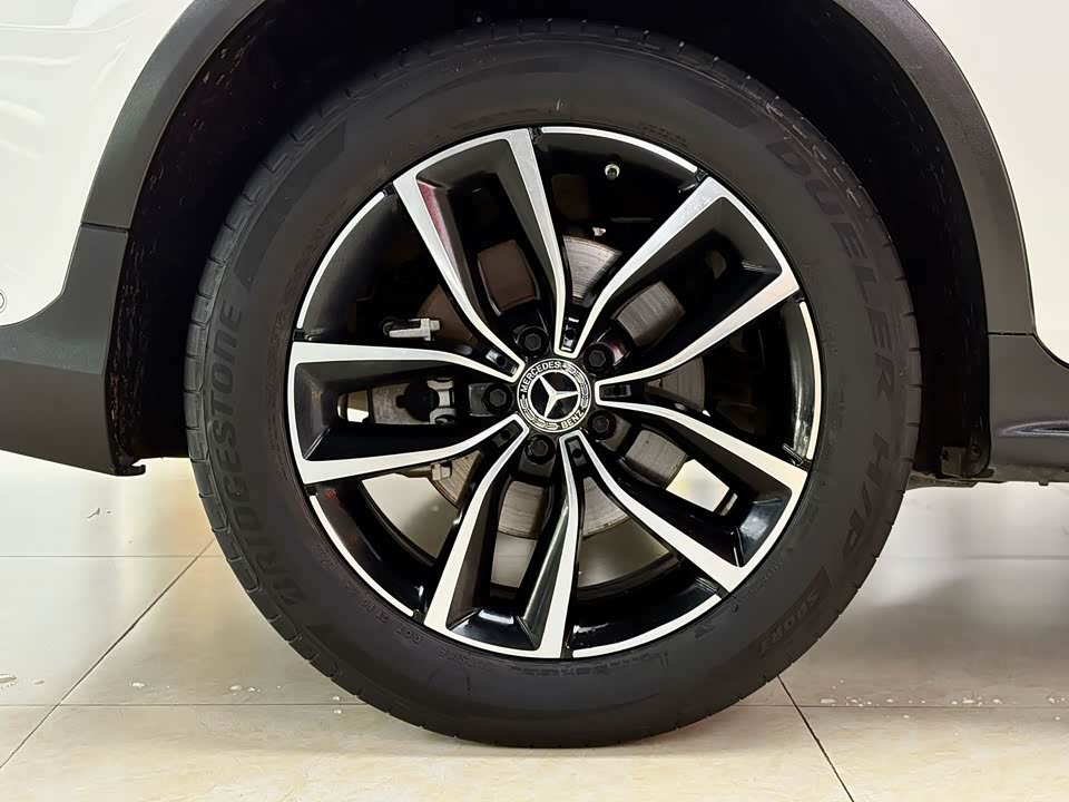 Mercedes-Benz GLC Mercedes-Benz GLC