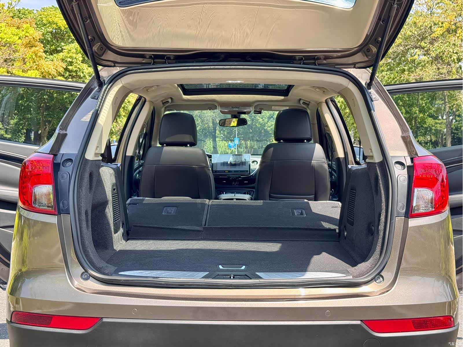 Buick Envision Plus, 2017 11