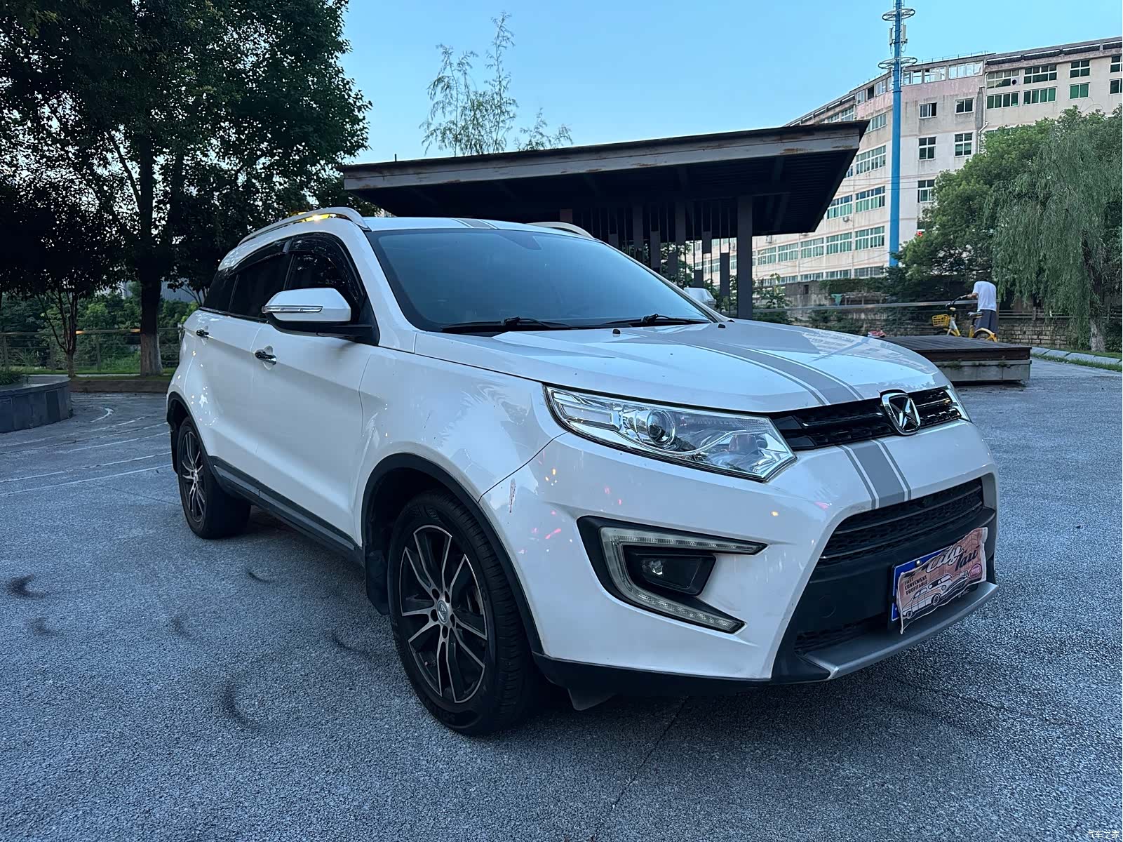JMC S330, 2016 3