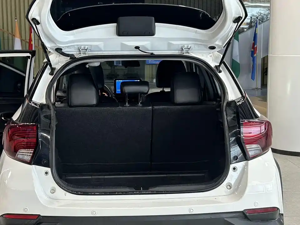 Toyota YARiS L Zhixuan