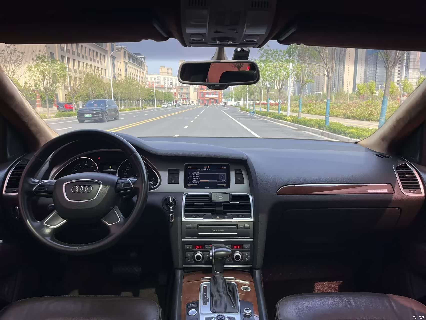 Audi Q7, 2014 4