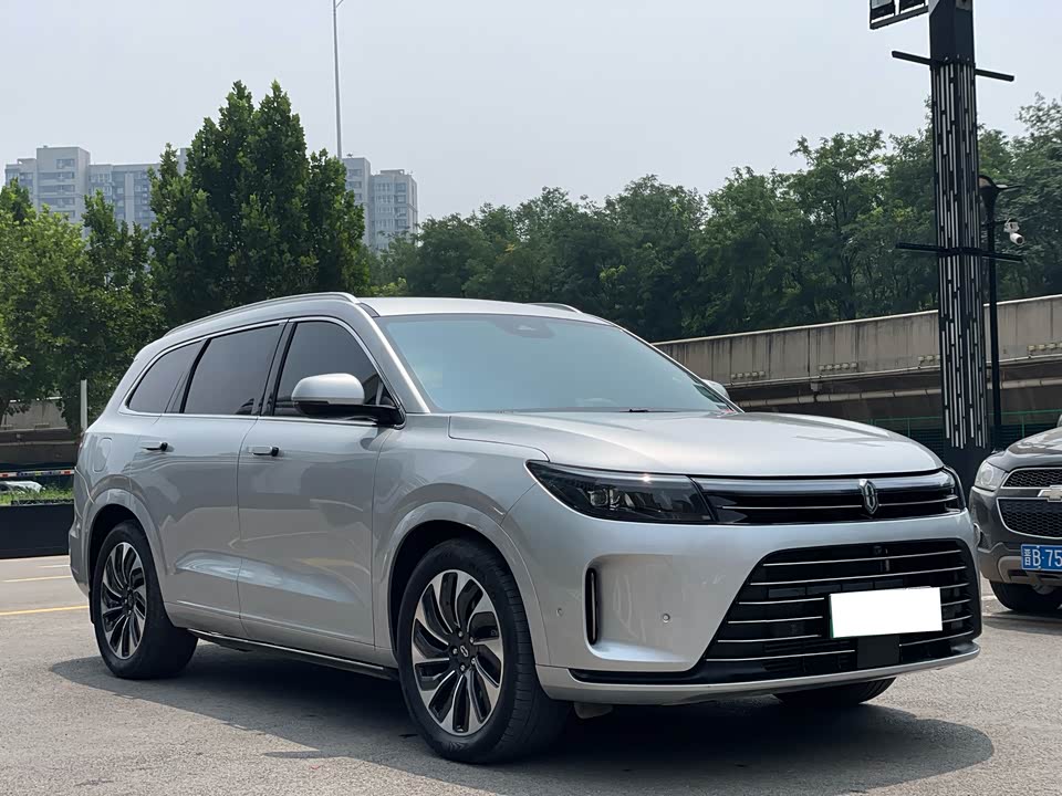 AITO Ask the world M7