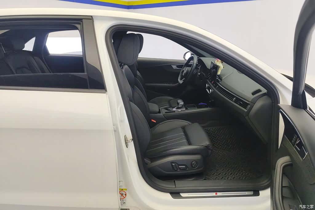 Audi A4L, 2023 8
