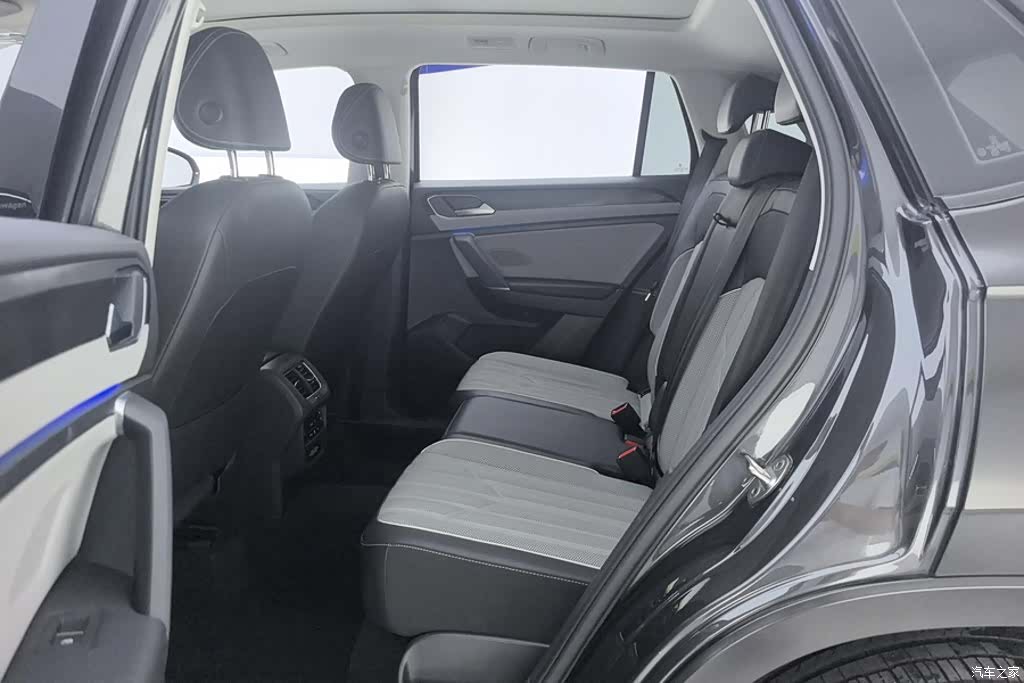 Volkswagen Tayron, 2023 11