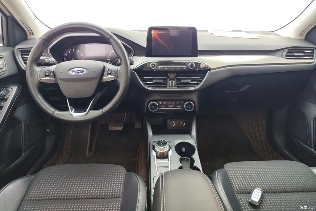 Ford Focus, 2020 12