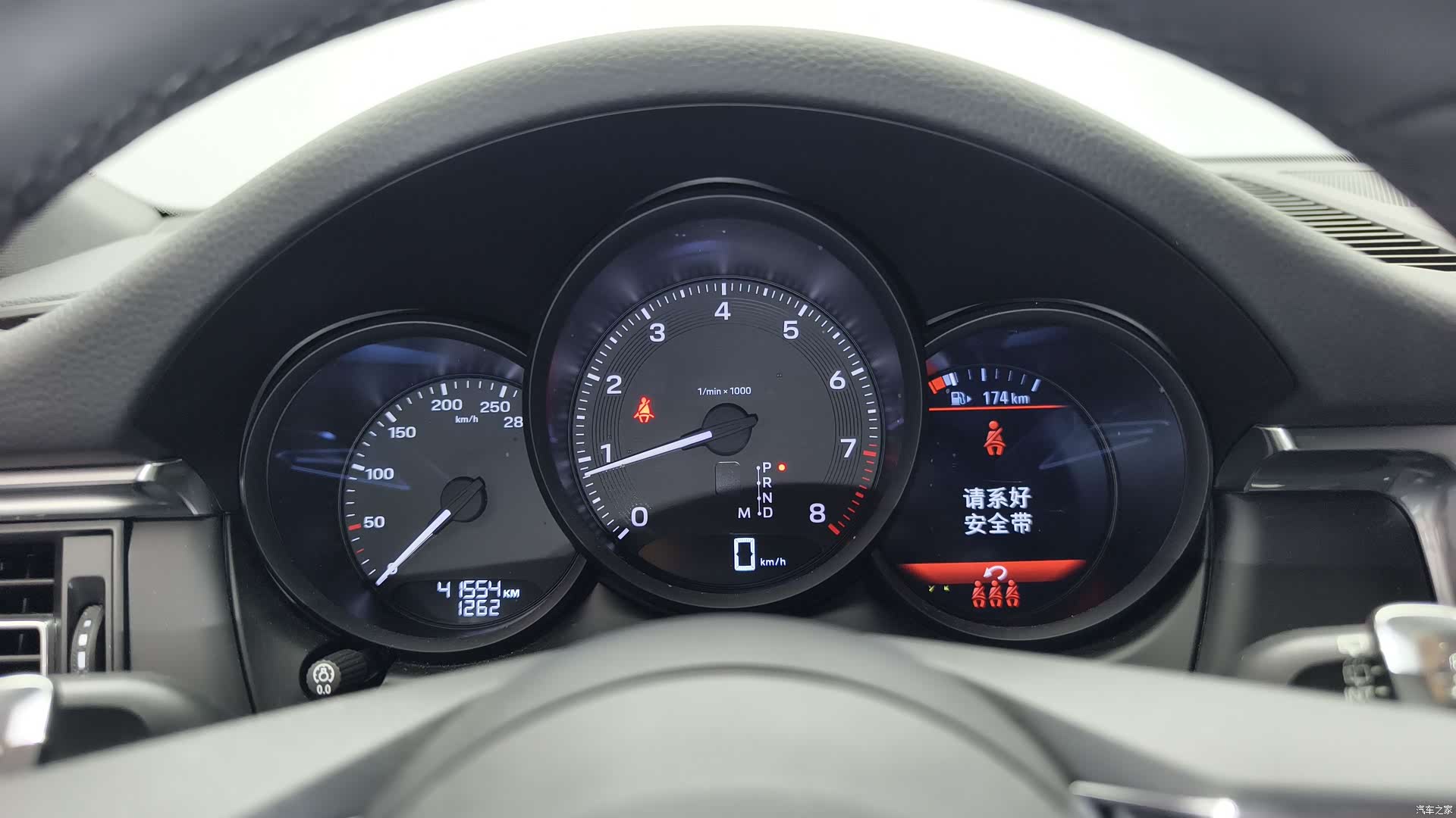 Porsche Macan, 2024 13