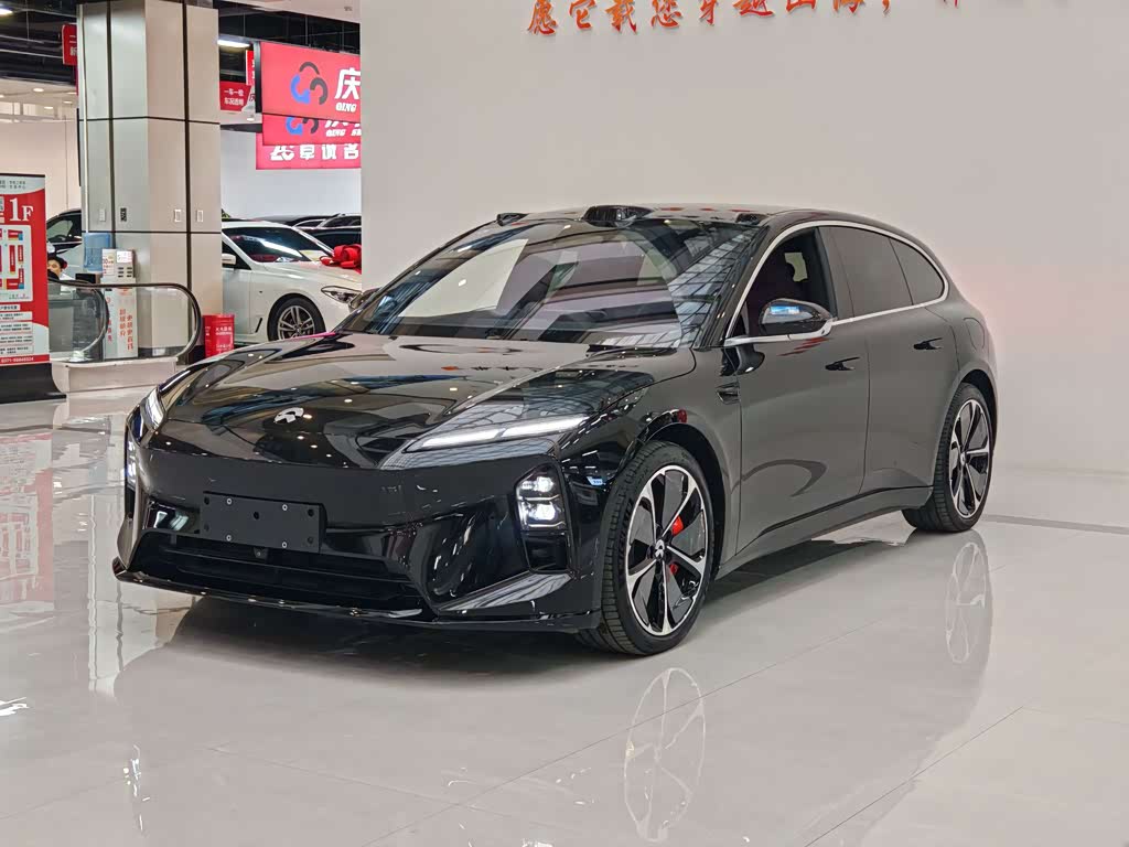 NIO ET5