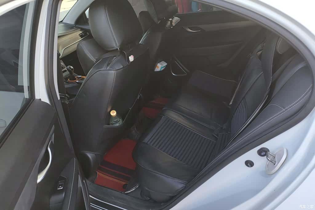 Geely Emgrand, 2021 11