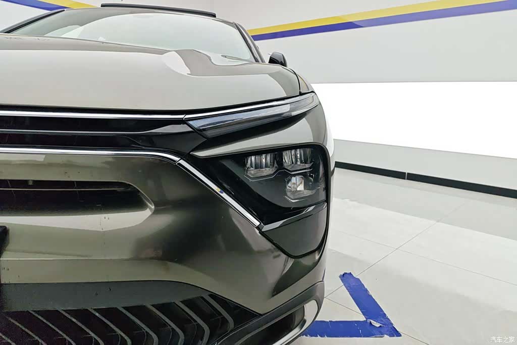 Citroen C5 X, 2023 все фото