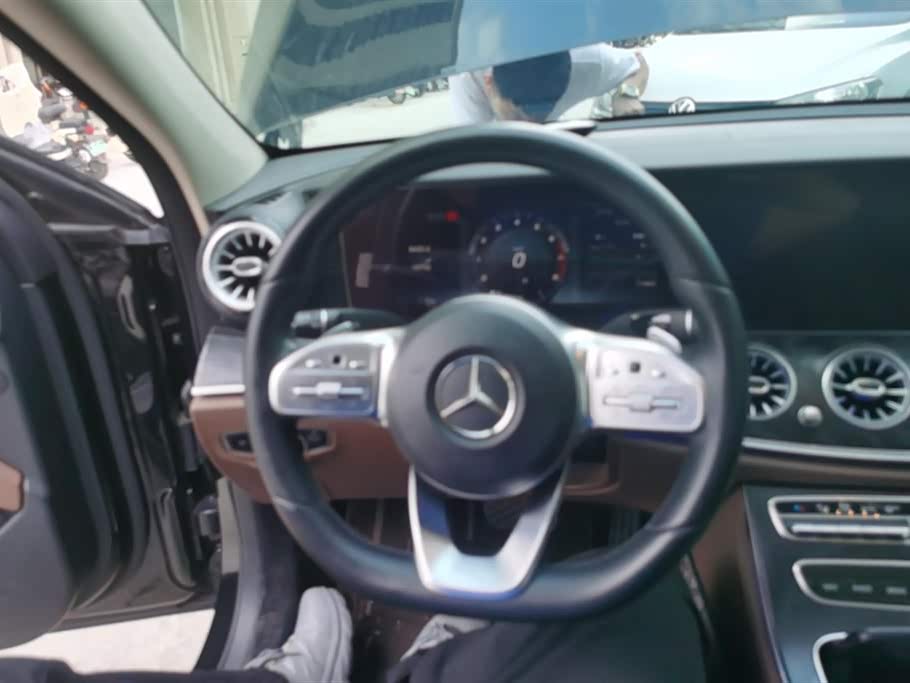 Mercedes-Benz E-class Mercedes-Benz E-class