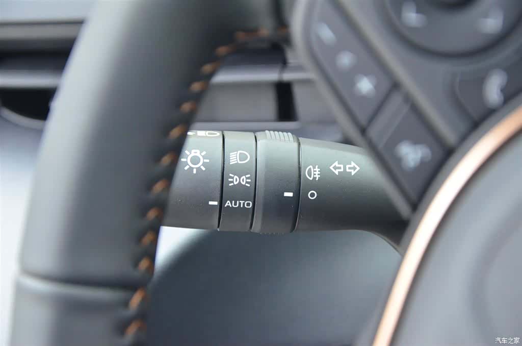 Toyota Frontlander, 2026 11
