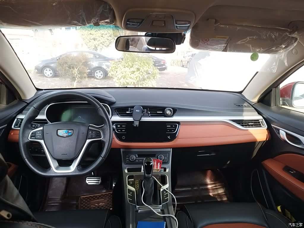 Geely S1, 2019 13