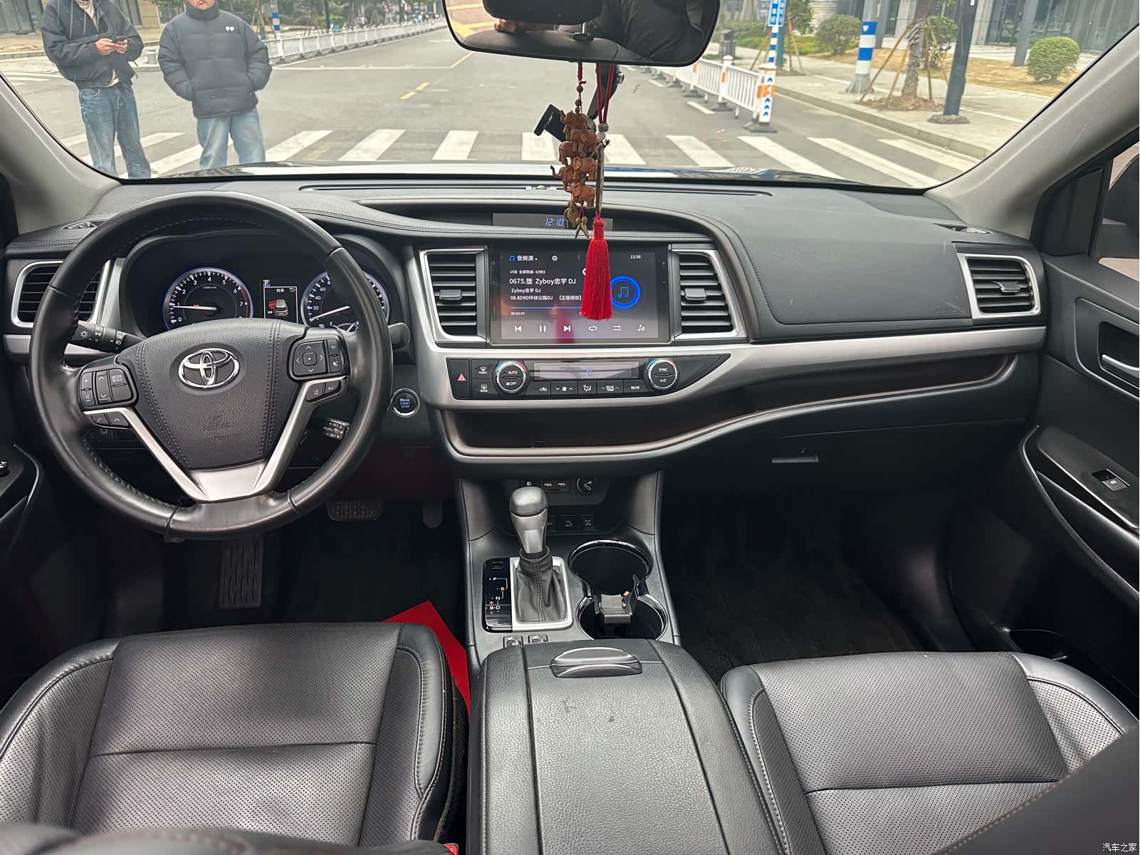 Toyota Highlander, 2021 все фото