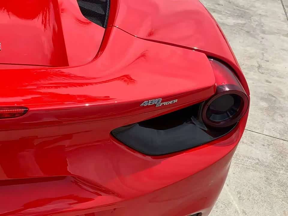 Ferrari 488