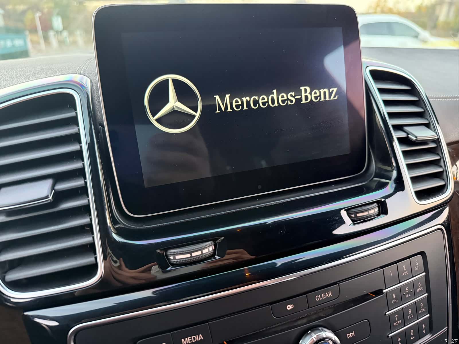 Mercedes-Benz GLS, 2017 16