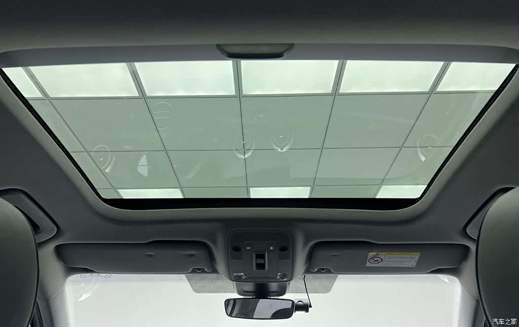 Audi Q2L, 2021 27