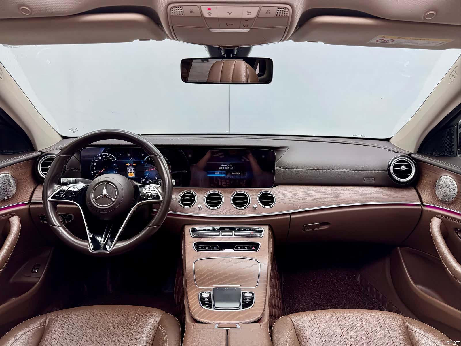 Mercedes-Benz E-Class, 2022 17