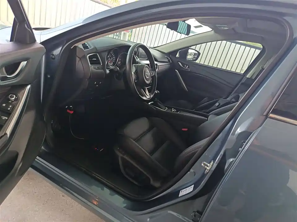 Mazda Atez