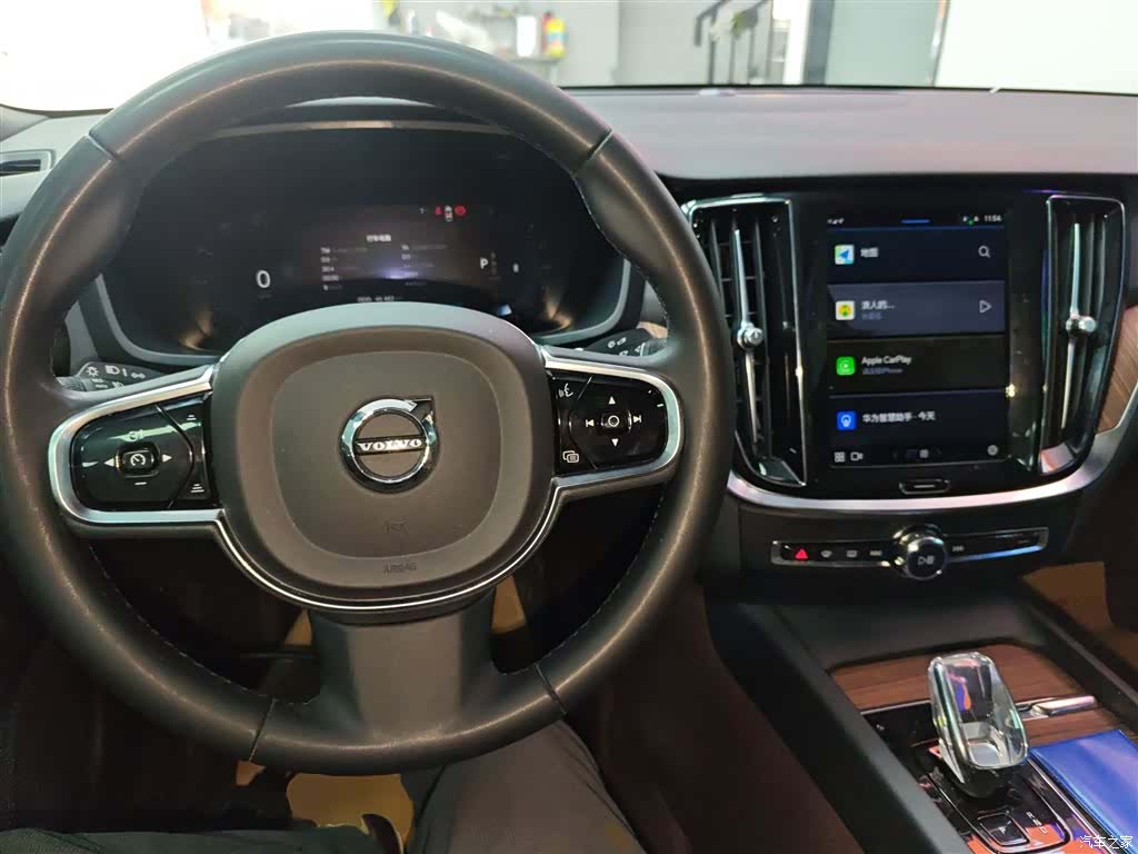 Volvo S60, 2022 10