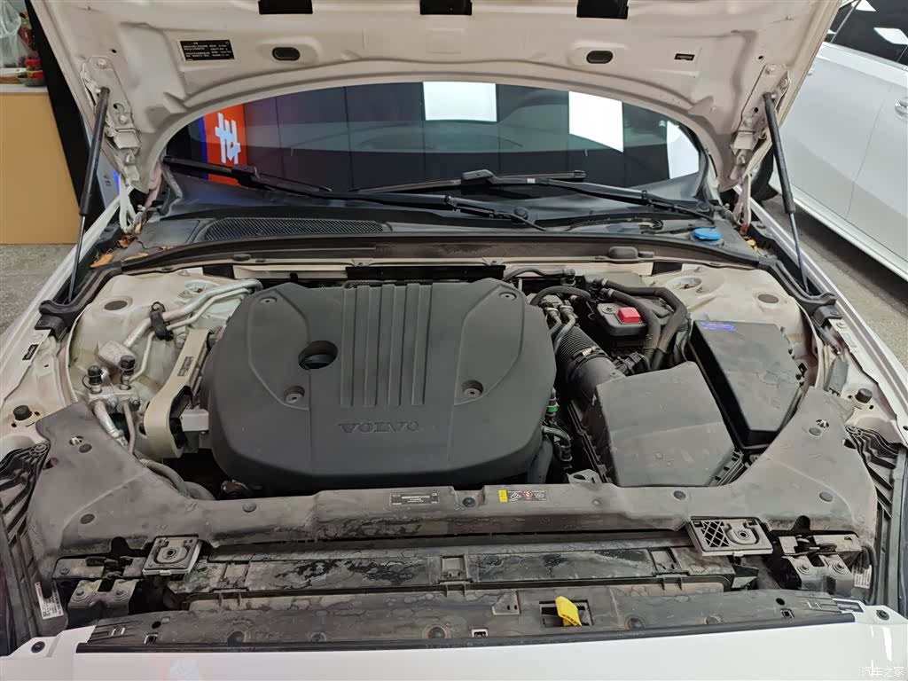 Volvo S60, 2022 20