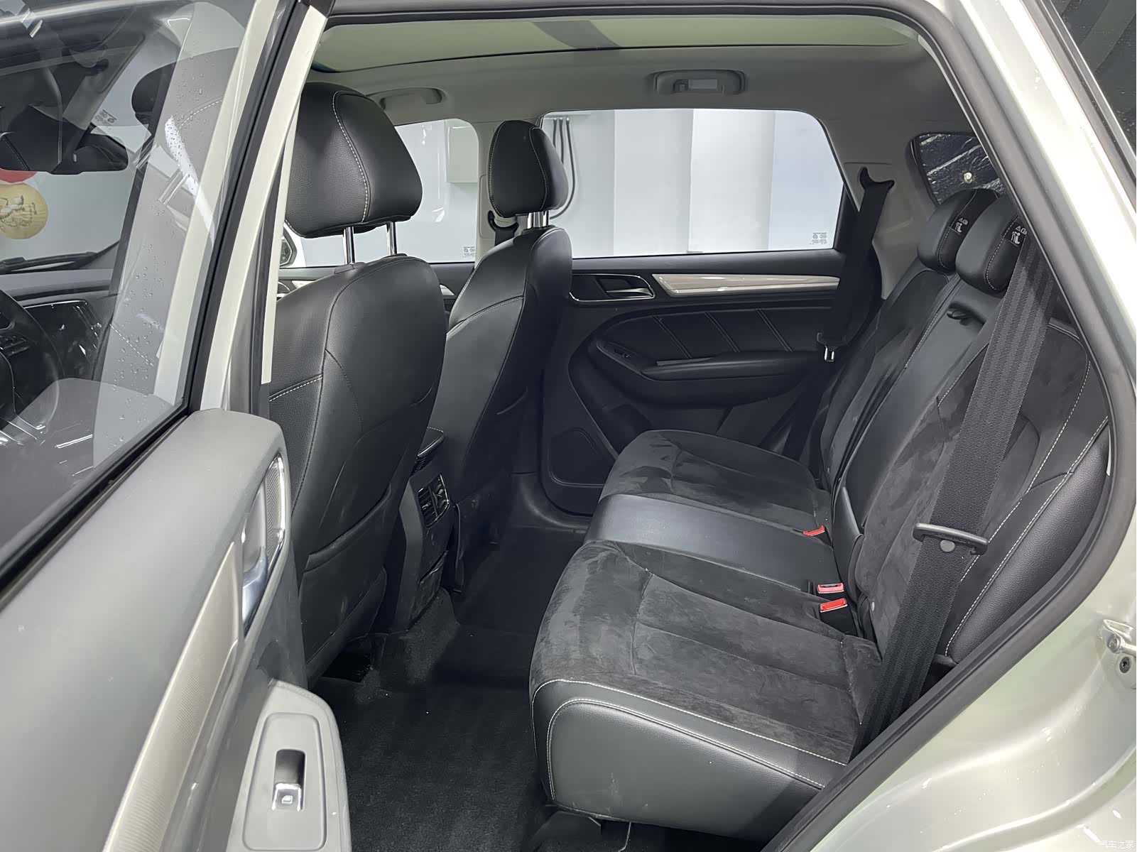 Roewe RX5, 2018 9
