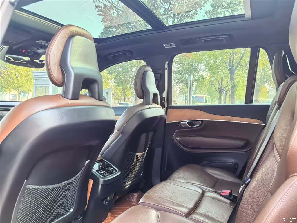 Volvo XC90, 2021 24