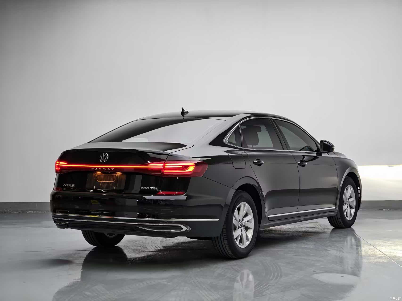 Volkswagen Passat, 2022 все фото