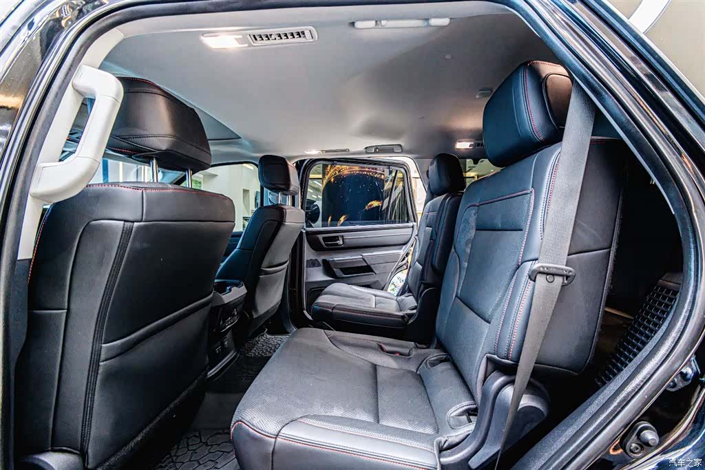 Toyota Sequoia, 2023 25