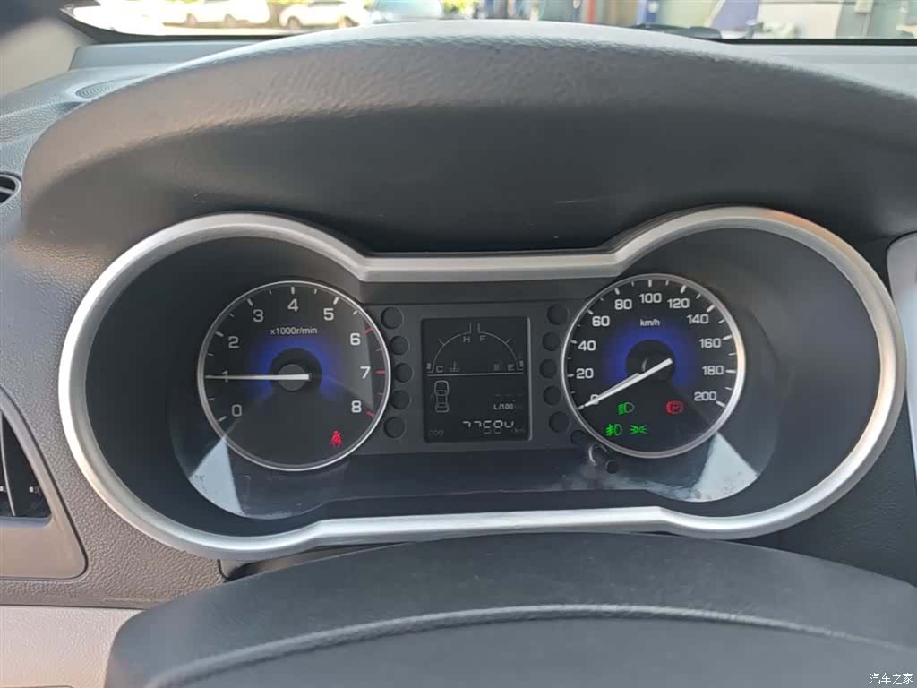 DongFeng A30, 2015 12
