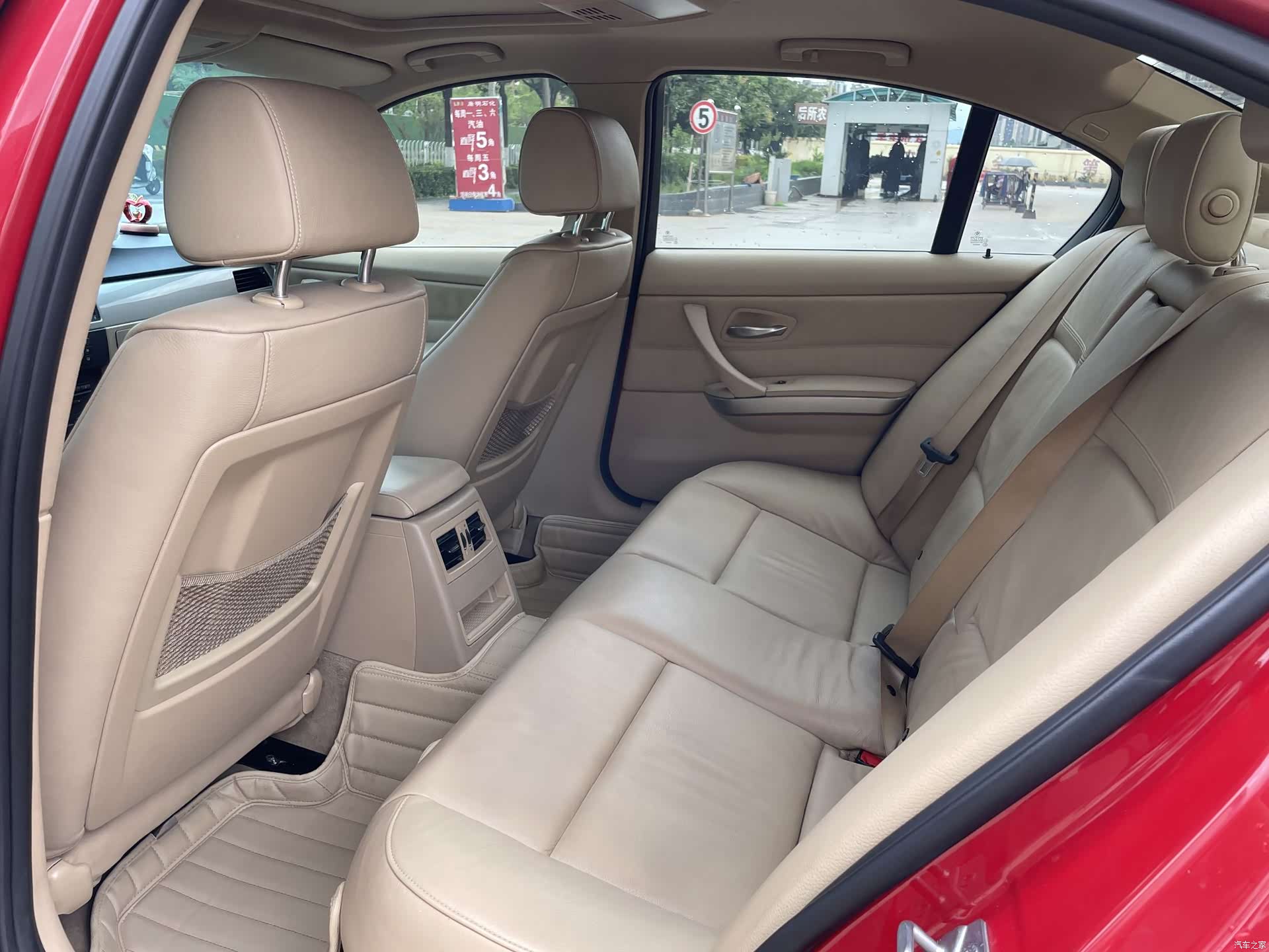 BMW 3 Series, 2012 10