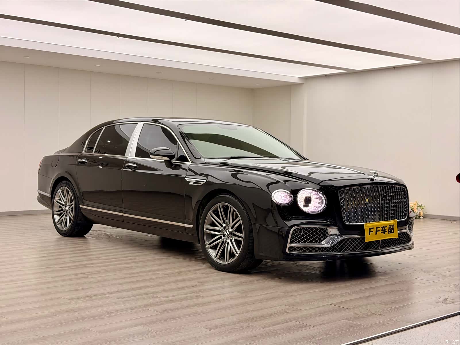 Bentley Flying Spur, 2010 2
