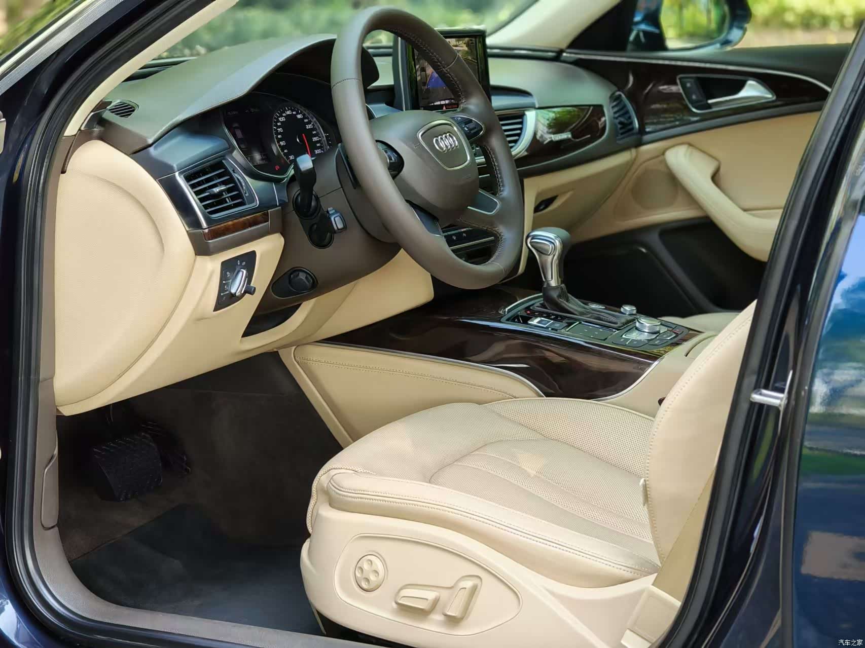Audi A6L, 2012 4