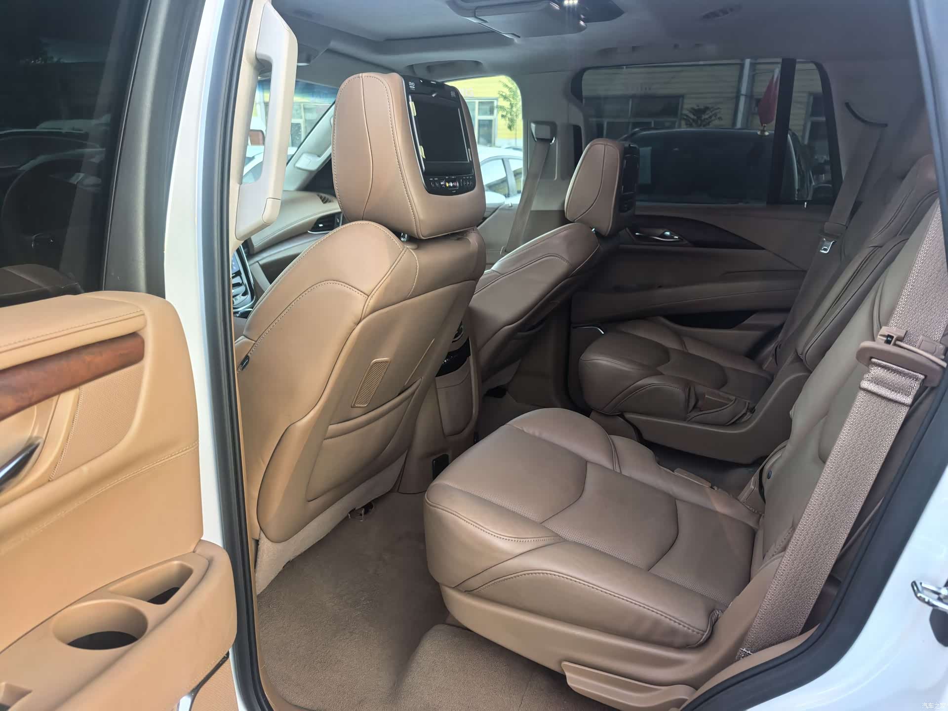 Cadillac Escalade, 2017 6