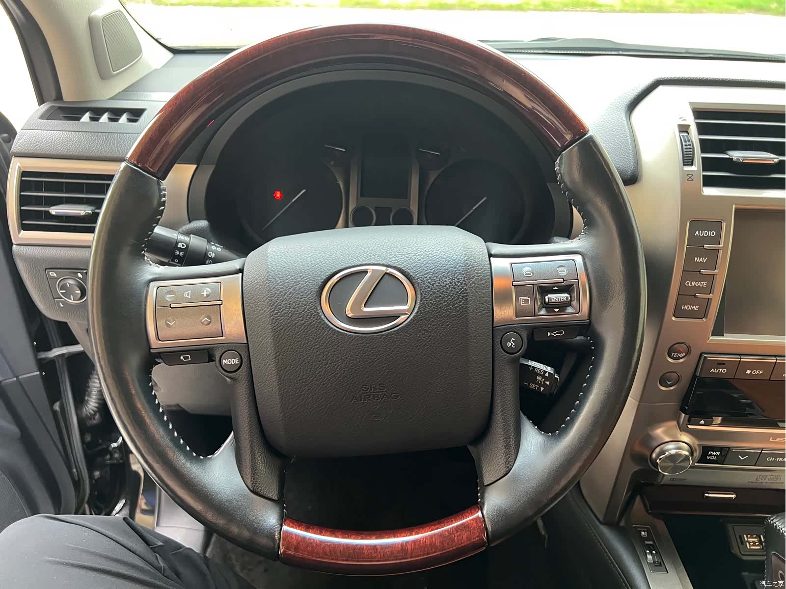 Lexus GX, 2014 12