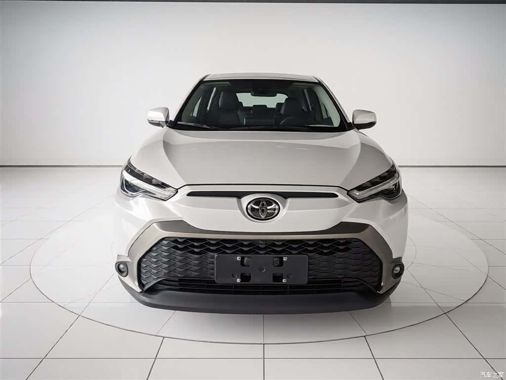 Toyota Frontlander, 2022 3