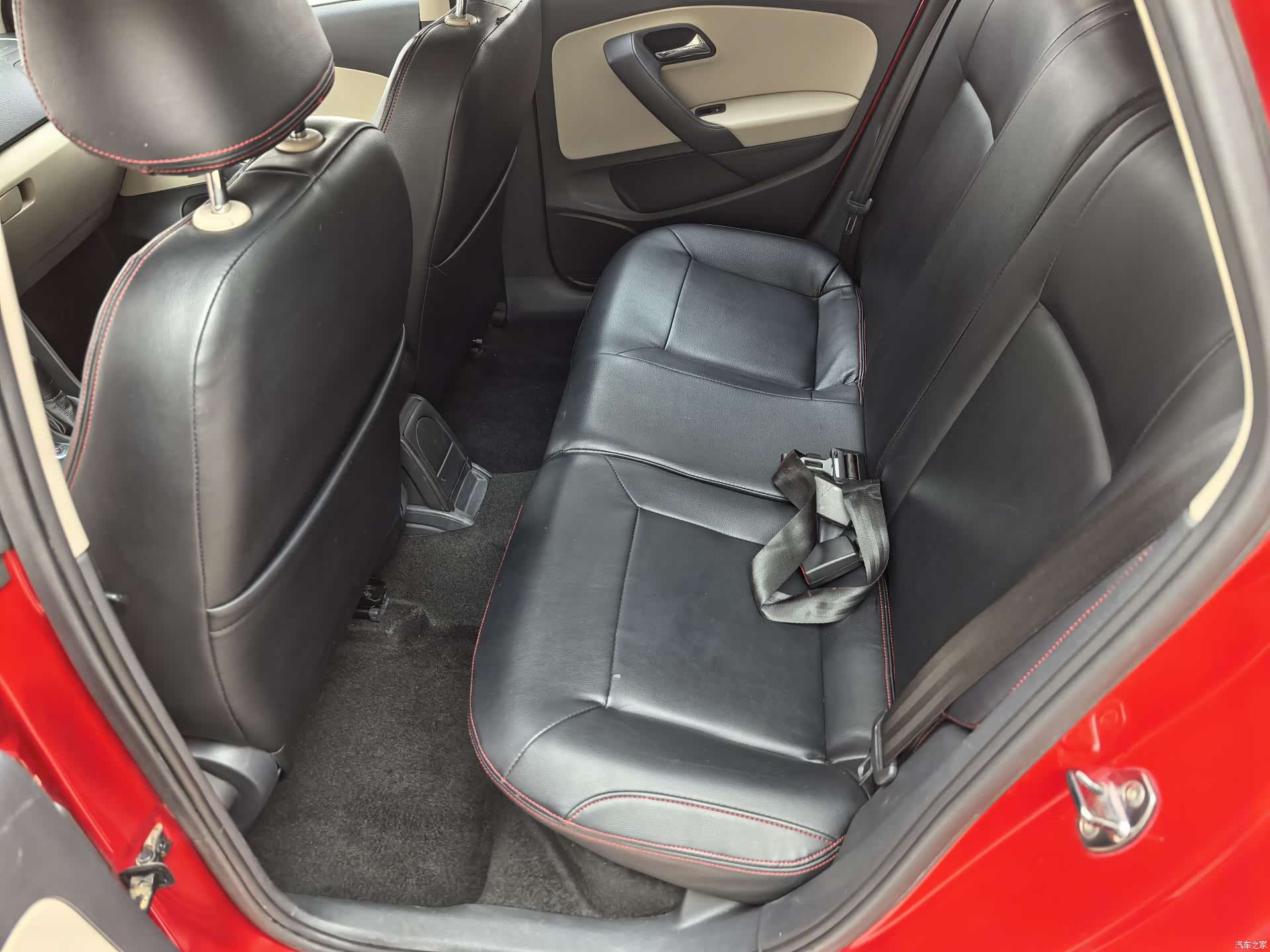 Volkswagen Polo, 2014 9