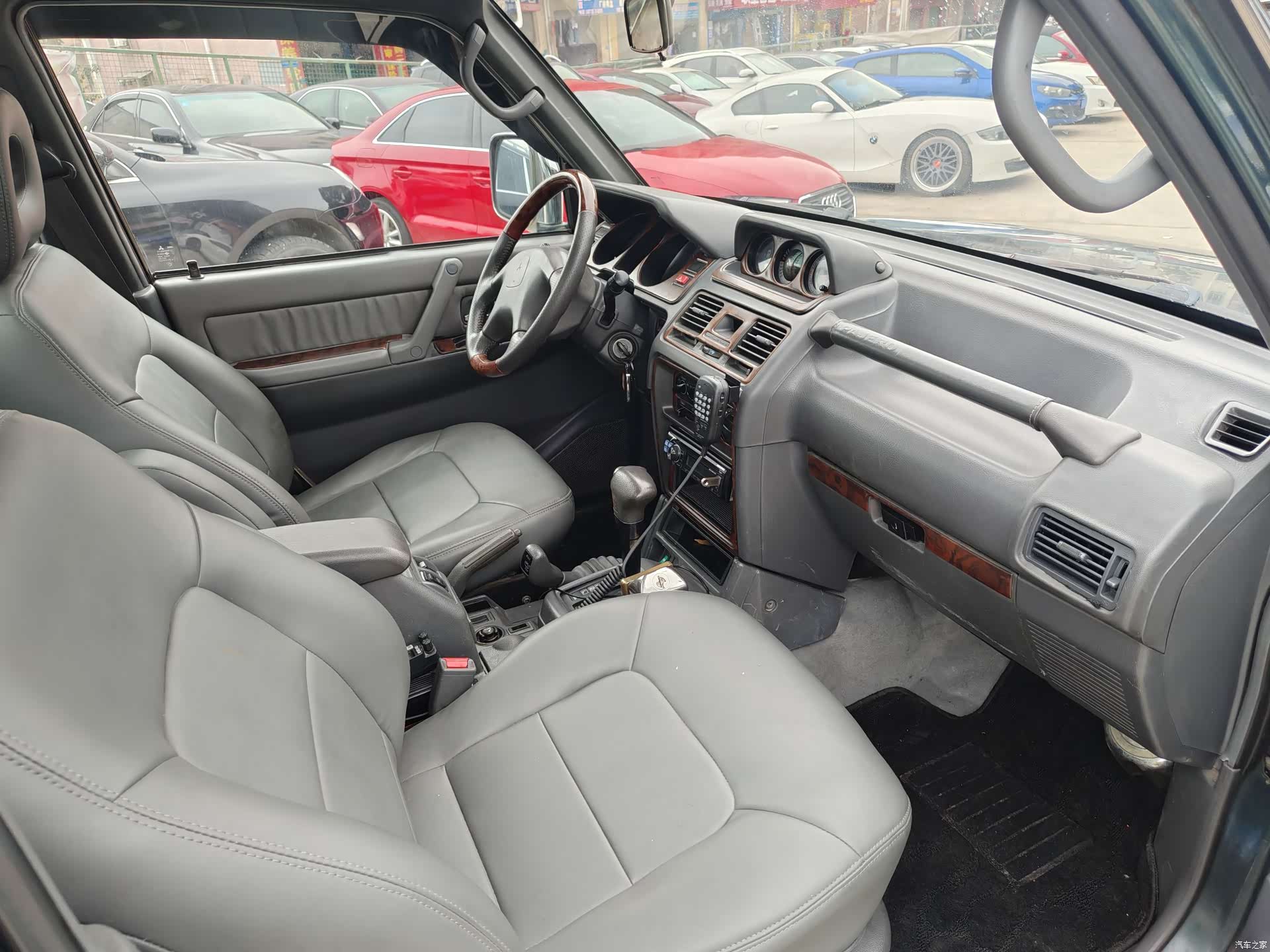 Mitsubishi Pajero, 1996 11