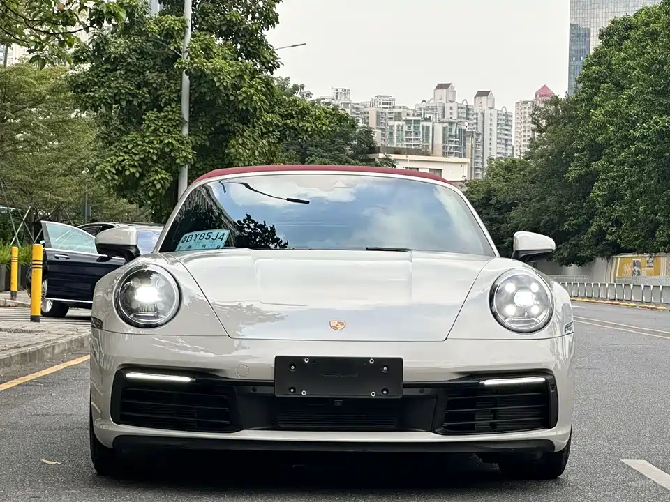 Porsche 911