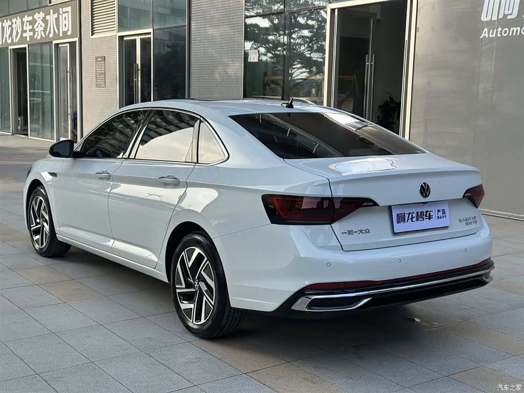 Volkswagen Sagitar, 2025 13