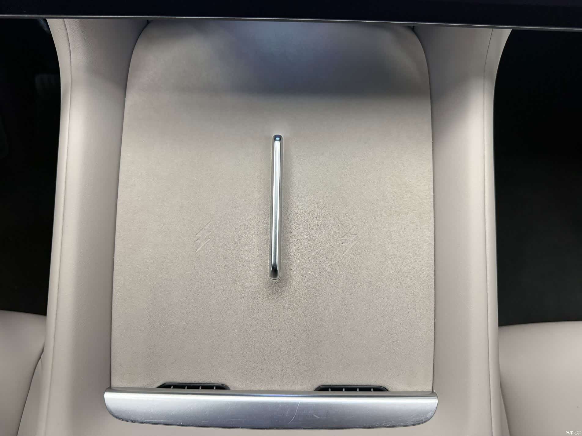 Xiaomi YU7, 2025 10