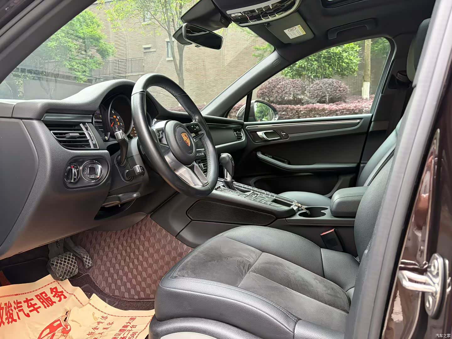 Porsche Macan, 2019 все фото