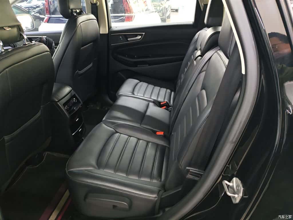 Ford Edge, 2018 17