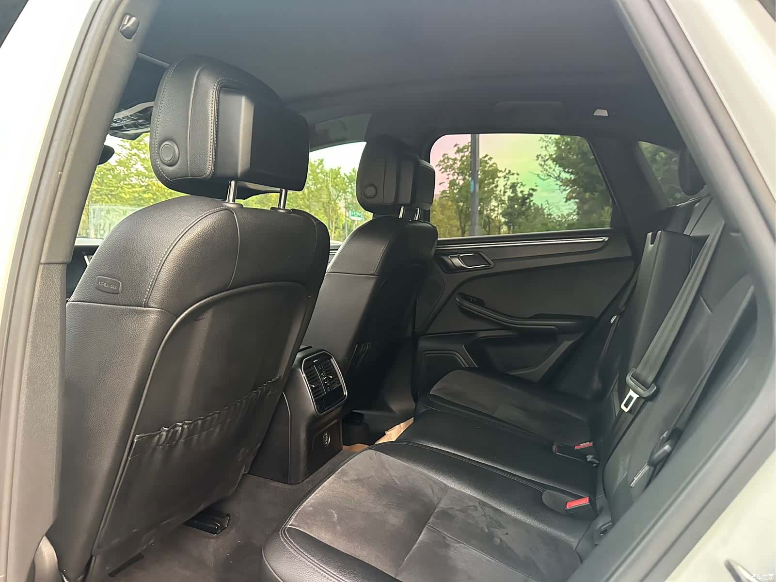 Porsche Macan, 2017 все фото