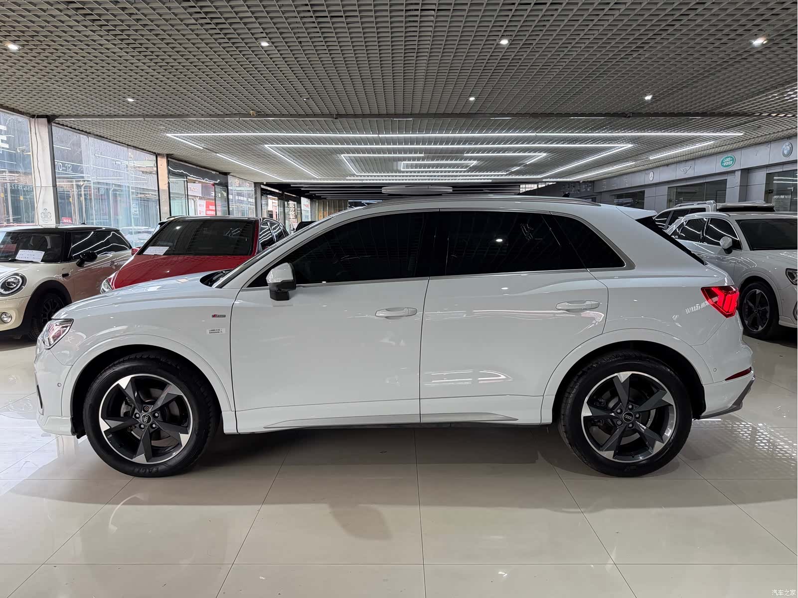 Audi Q3, 2023 6