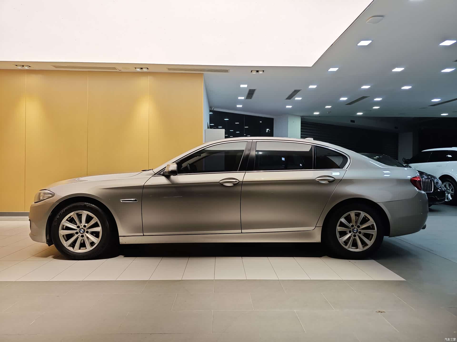 BMW 5 Series, 2014 6