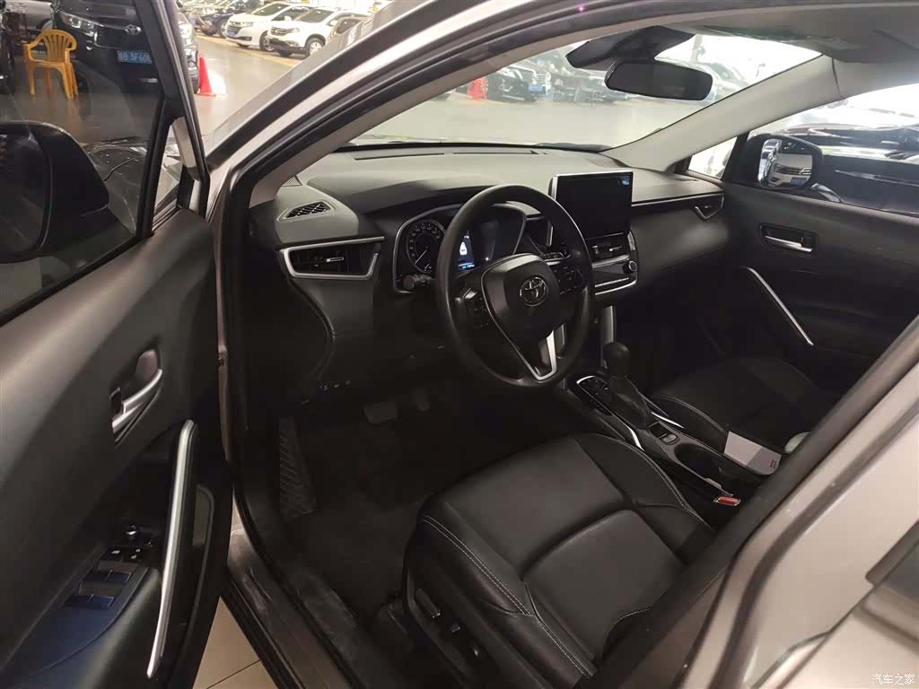 Toyota Frontlander, 2022 16
