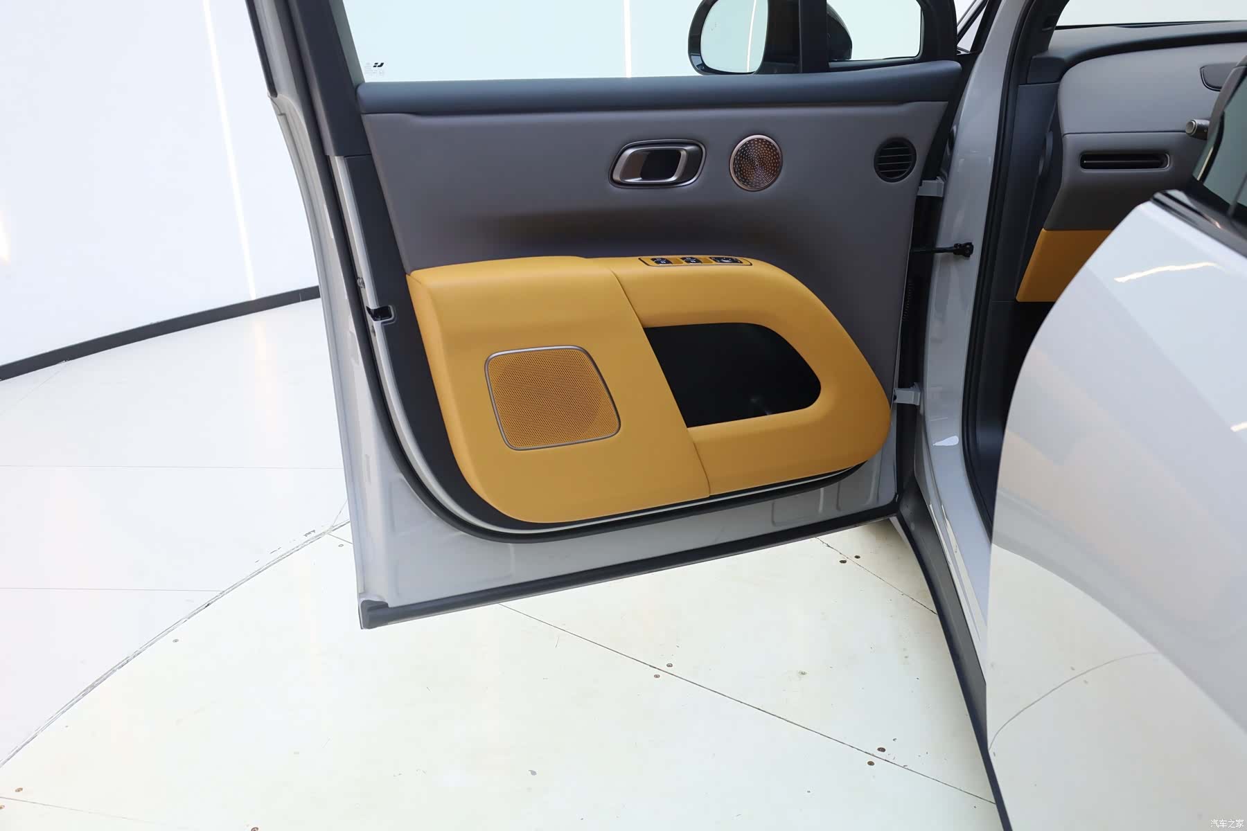 Li Auto i8, 2025 17